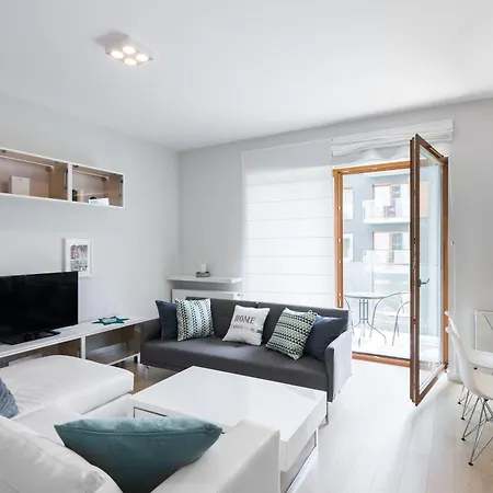 Neartopl Rakowicka Family Apartment